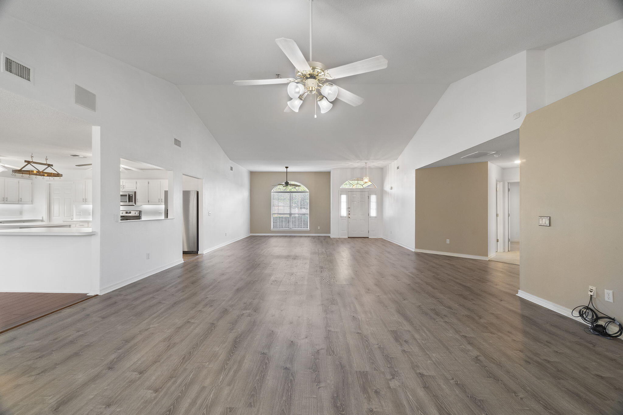 HOLLEY BY THE SEA - Residential