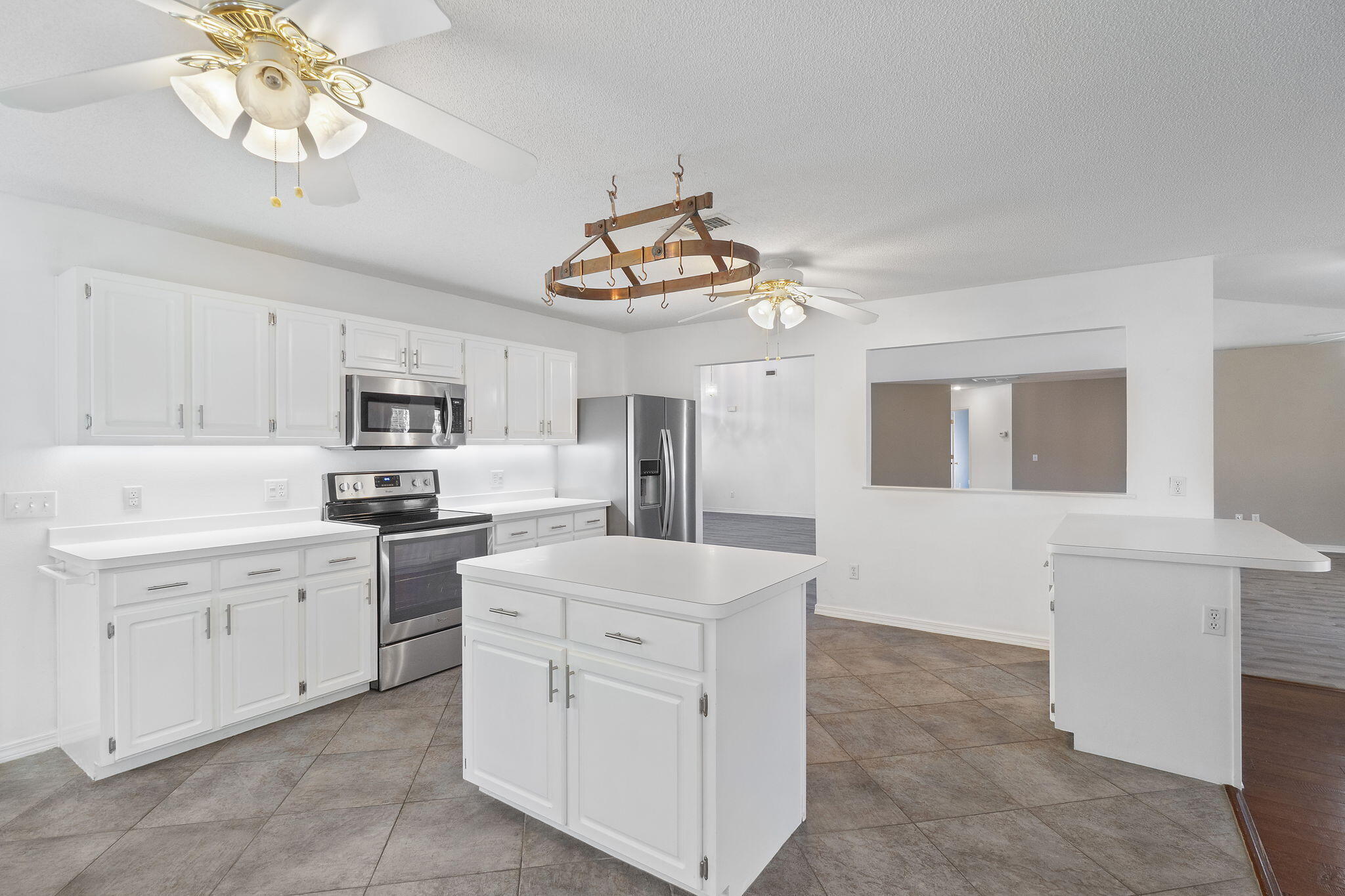 HOLLEY BY THE SEA - Residential