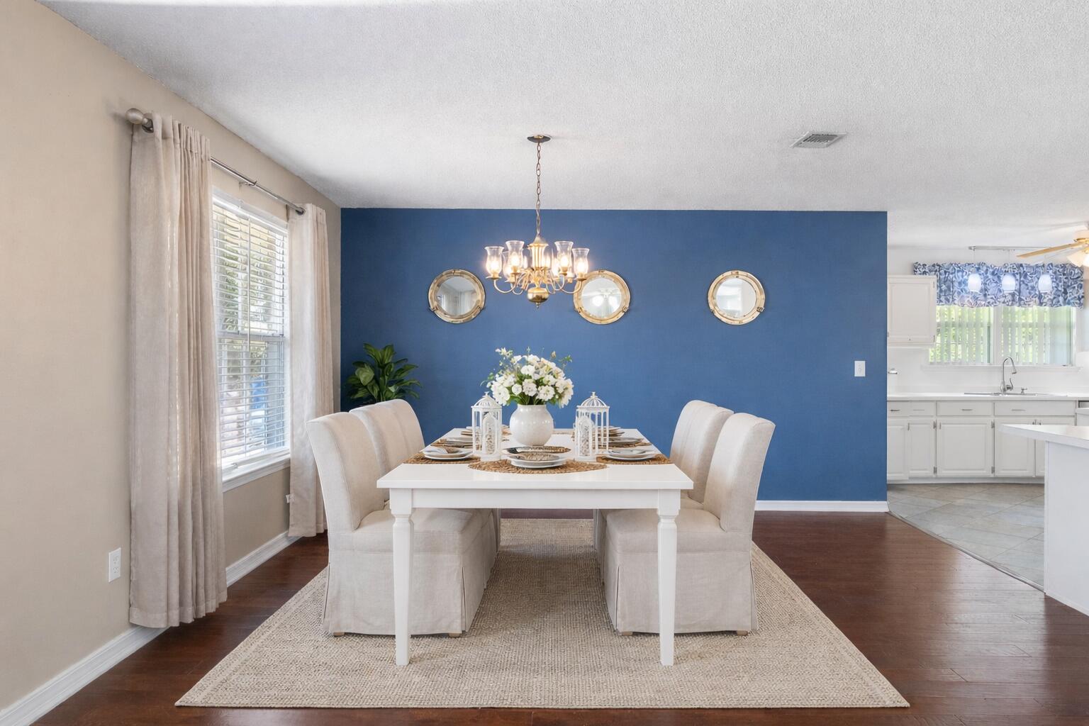 HOLLEY BY THE SEA - Residential