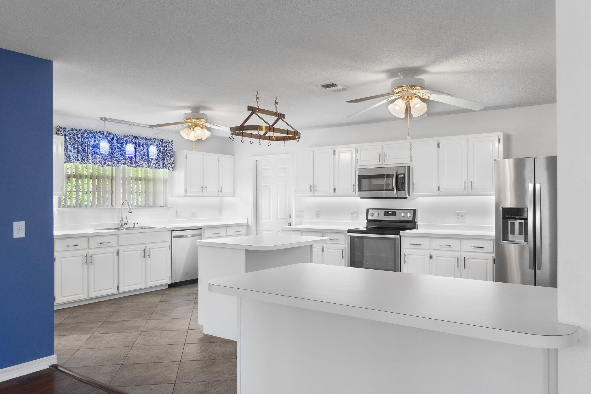 HOLLEY BY THE SEA - Residential