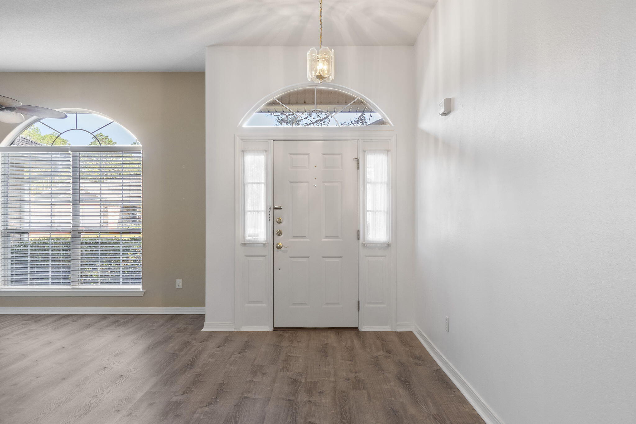 HOLLEY BY THE SEA - Residential