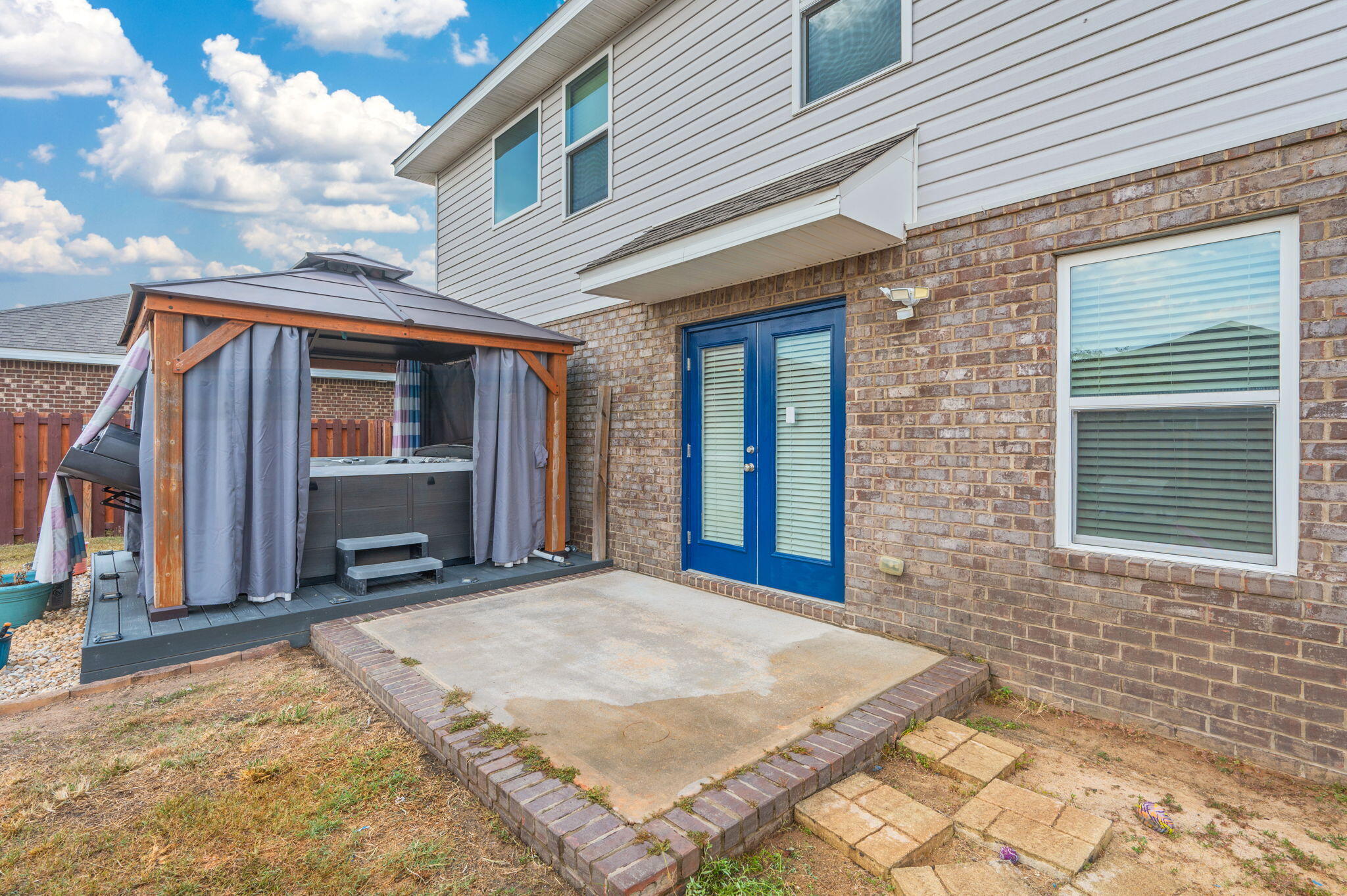 Redstone Commons - Residential