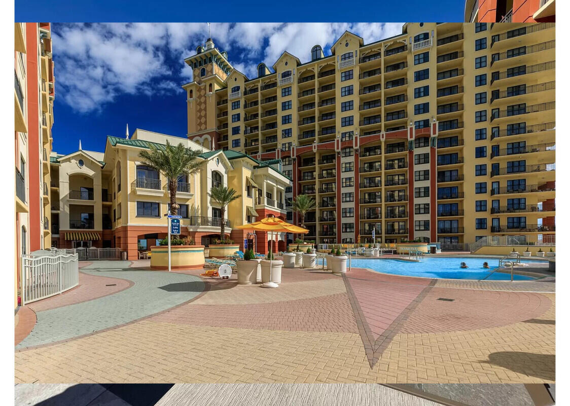 EMERALD GRANDE - Residential