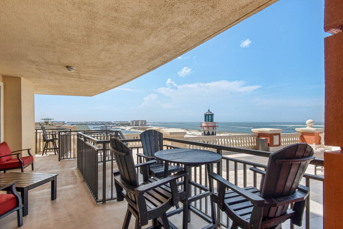 EMERALD GRANDE - Residential