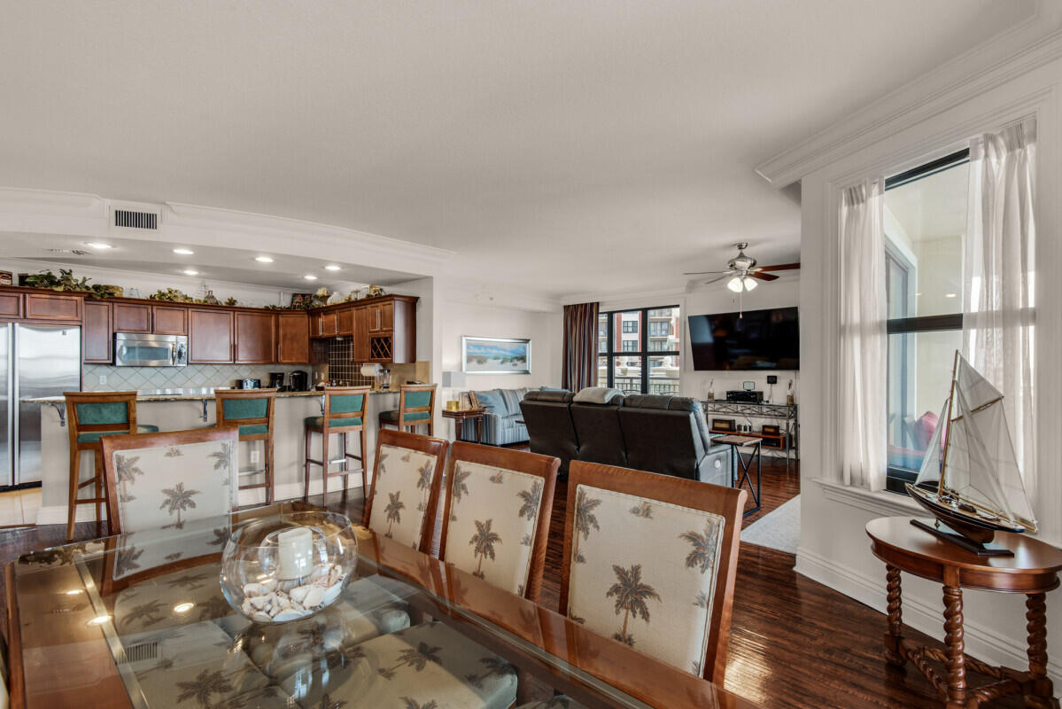 EMERALD GRANDE - Residential