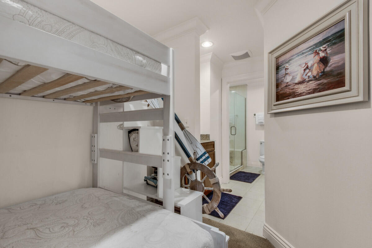 EMERALD GRANDE - Residential