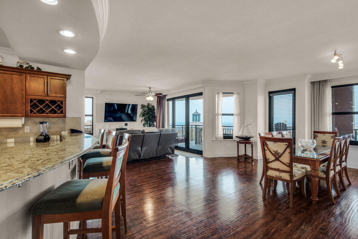 EMERALD GRANDE - Residential
