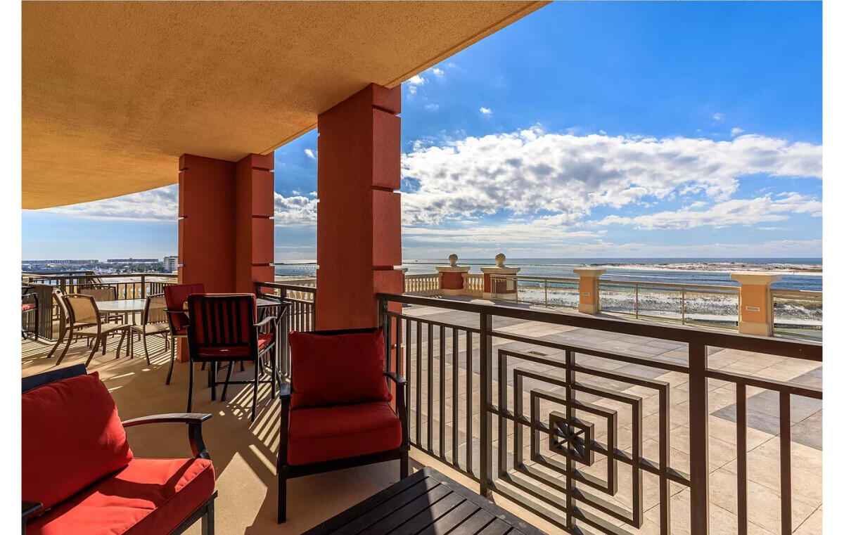 EMERALD GRANDE - Residential