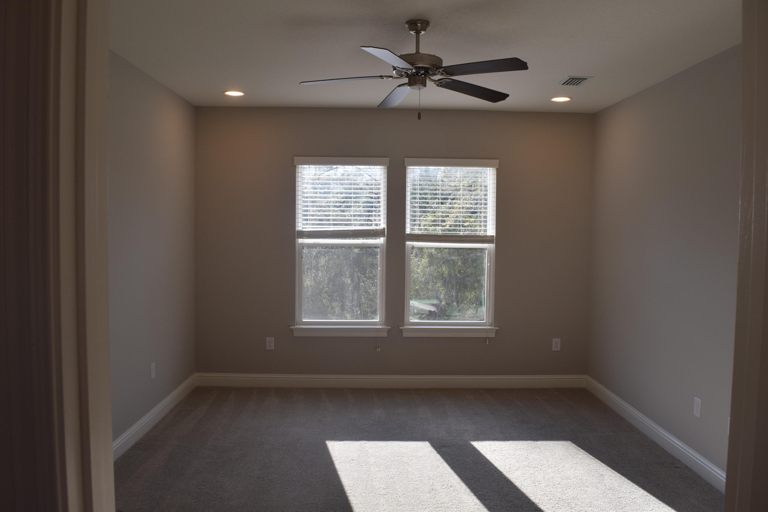 WOODRIDGE - Residential