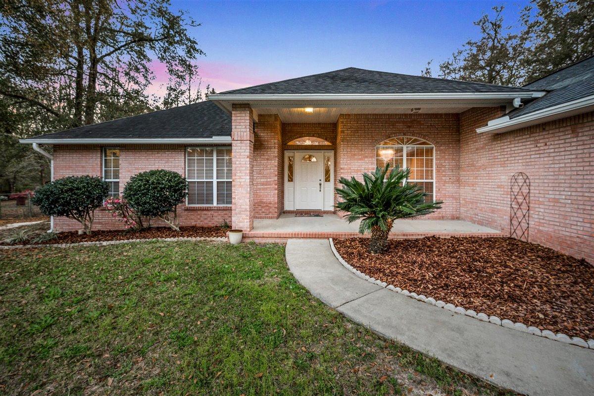 COUNTRY CLUB ESTATES 1 OF CRESTVIEW - Residential