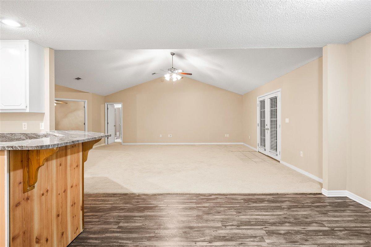 COUNTRY CLUB ESTATES 1 OF CRESTVIEW - Residential