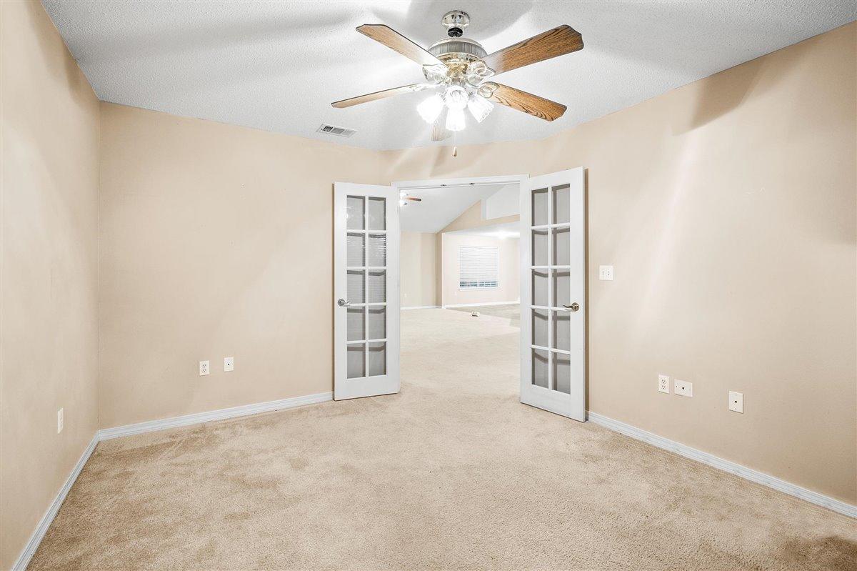 COUNTRY CLUB ESTATES 1 OF CRESTVIEW - Residential