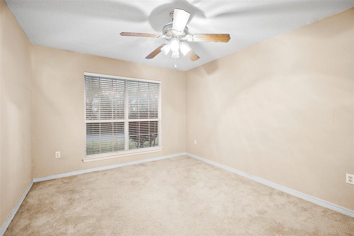 COUNTRY CLUB ESTATES 1 OF CRESTVIEW - Residential