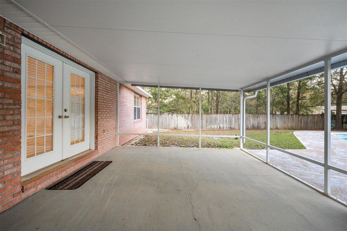 COUNTRY CLUB ESTATES 1 OF CRESTVIEW - Residential