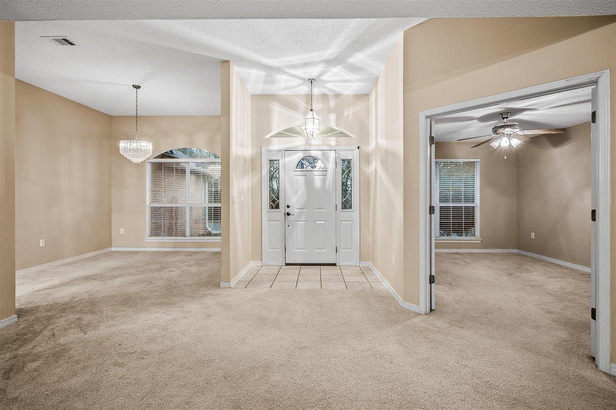 COUNTRY CLUB ESTATES 1 OF CRESTVIEW - Residential