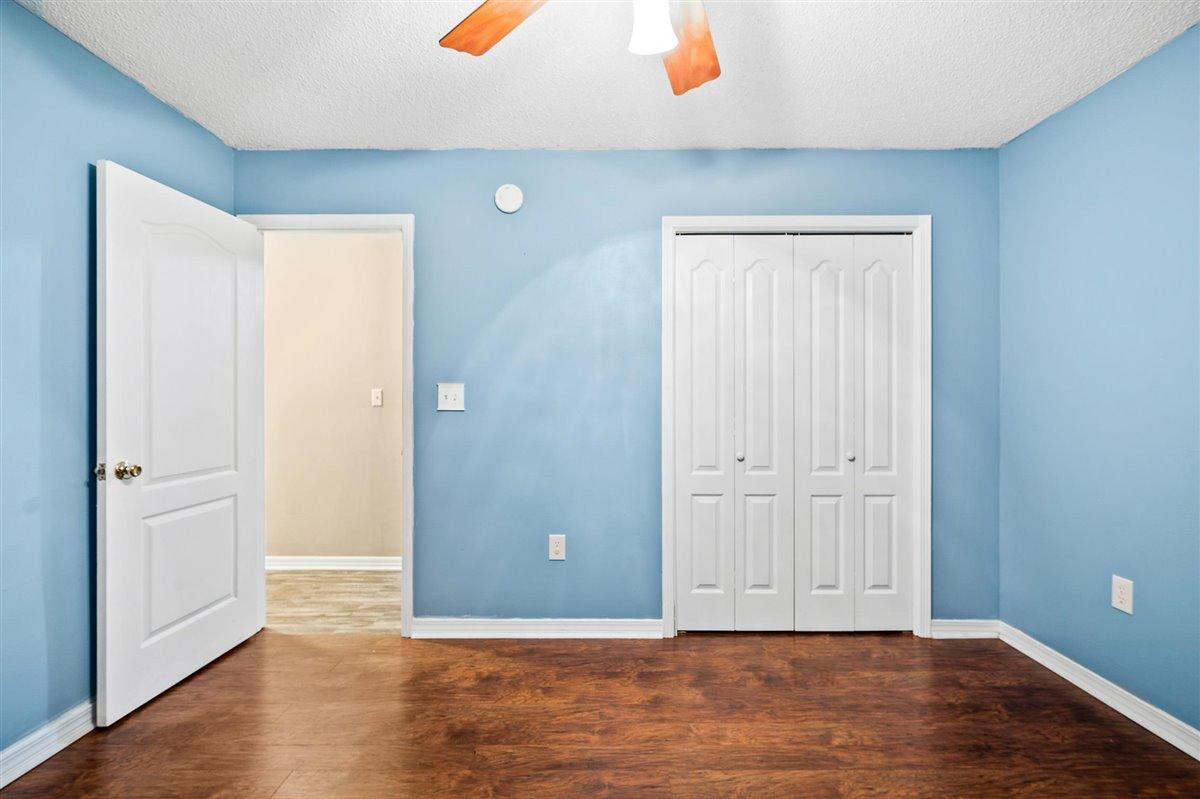 COUNTRY CLUB ESTATES 1 OF CRESTVIEW - Residential