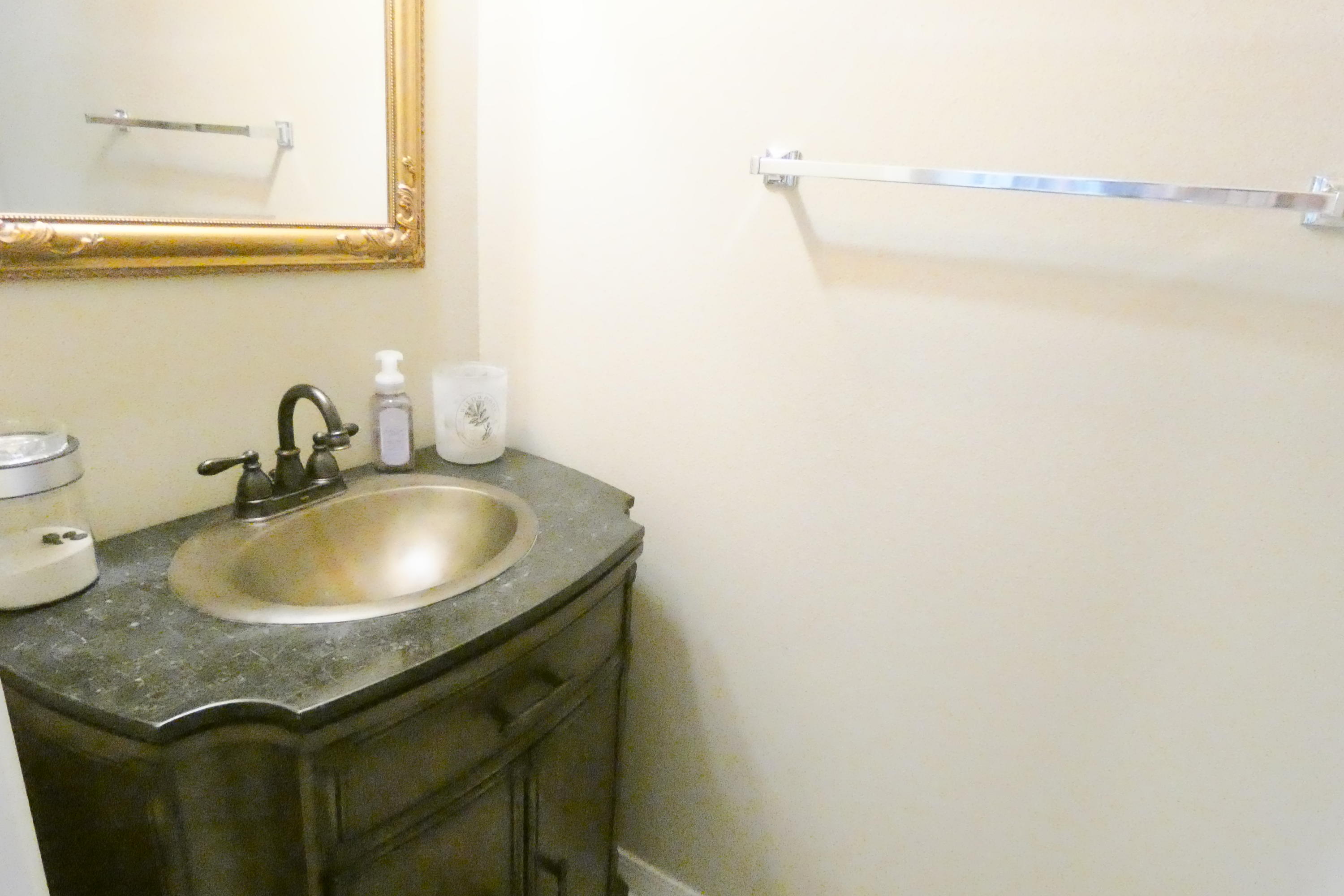 HIDDEN BAY VILLAGE - Residential