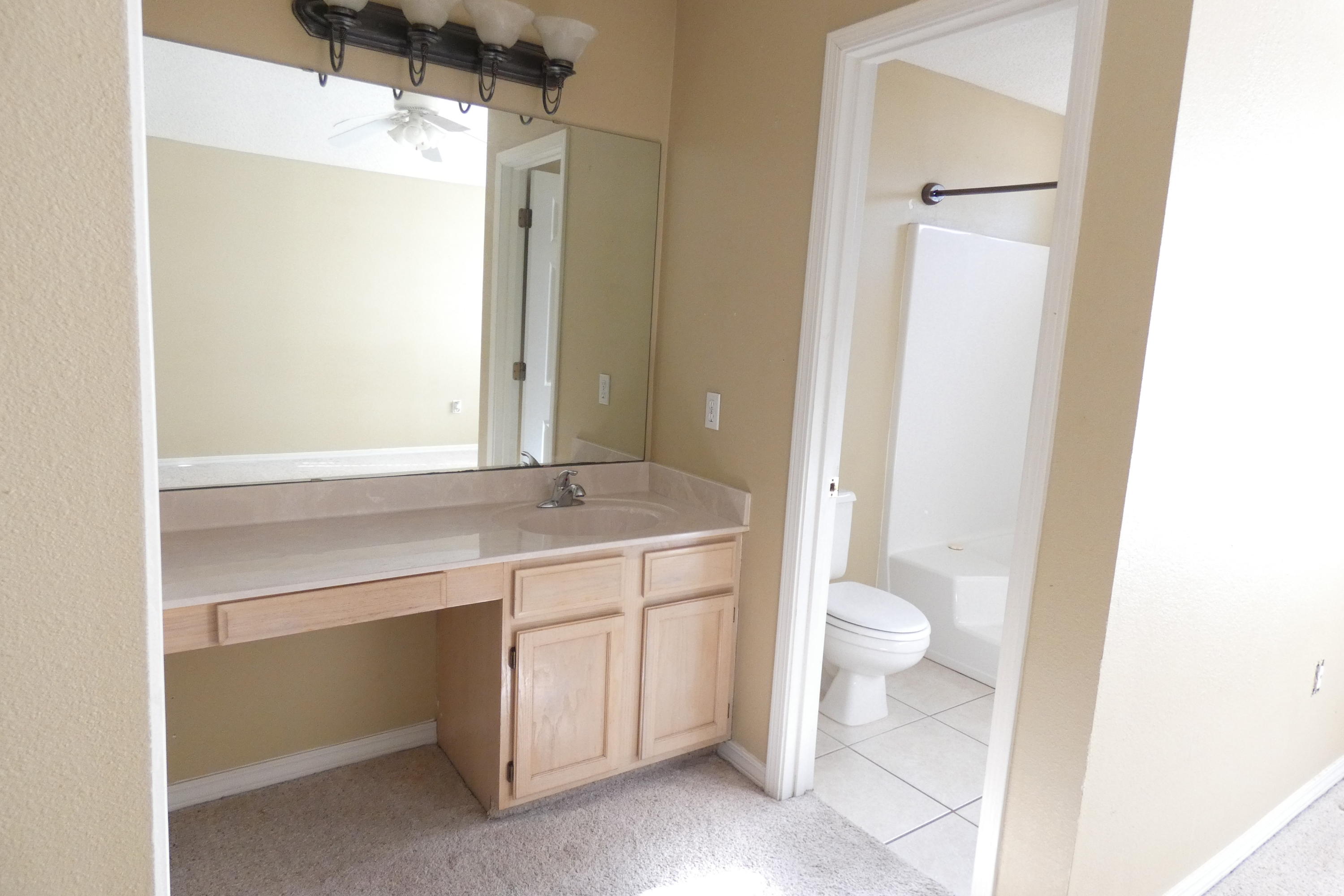 HIDDEN BAY VILLAGE - Residential