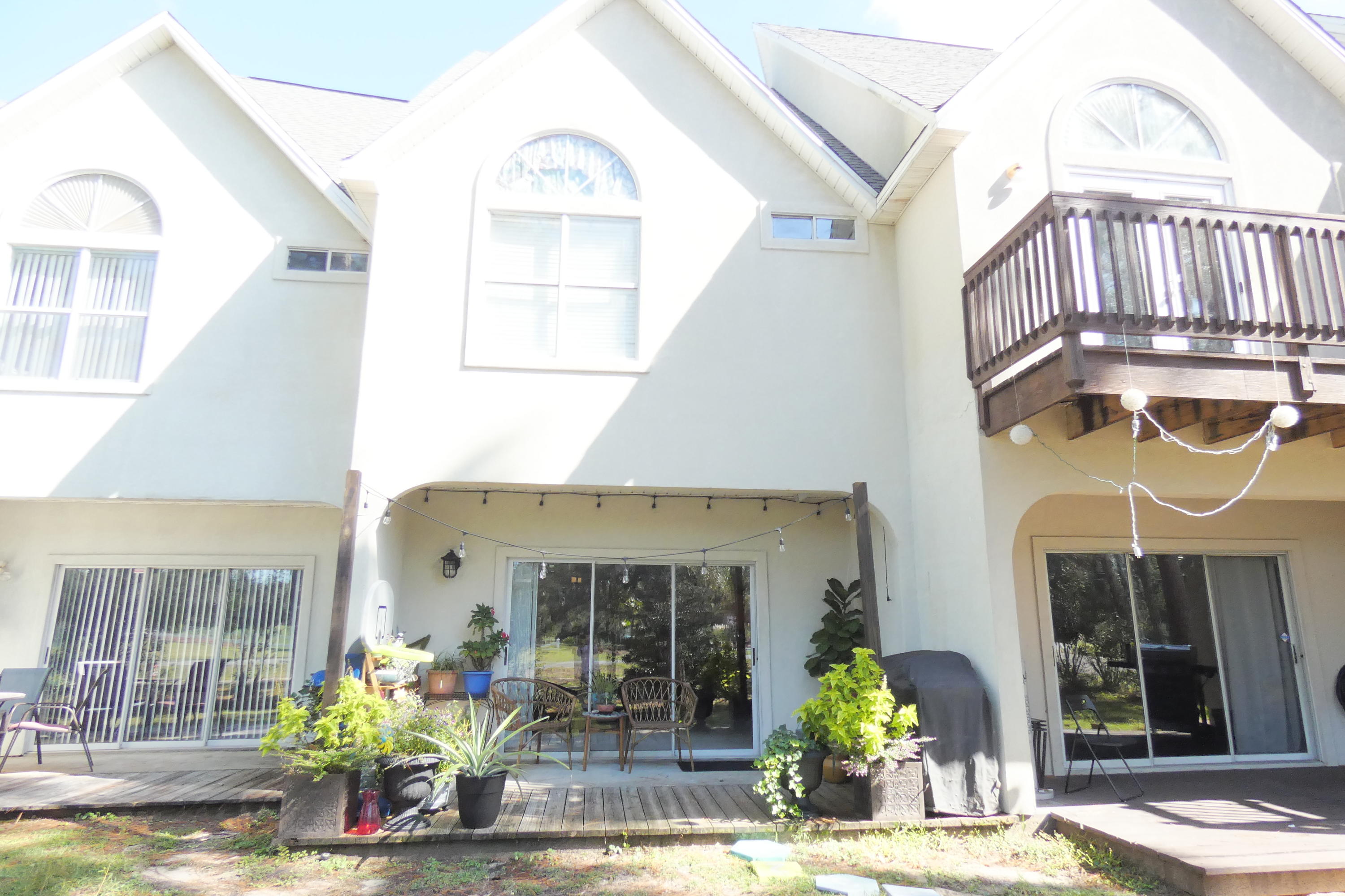 HIDDEN BAY VILLAGE - Residential