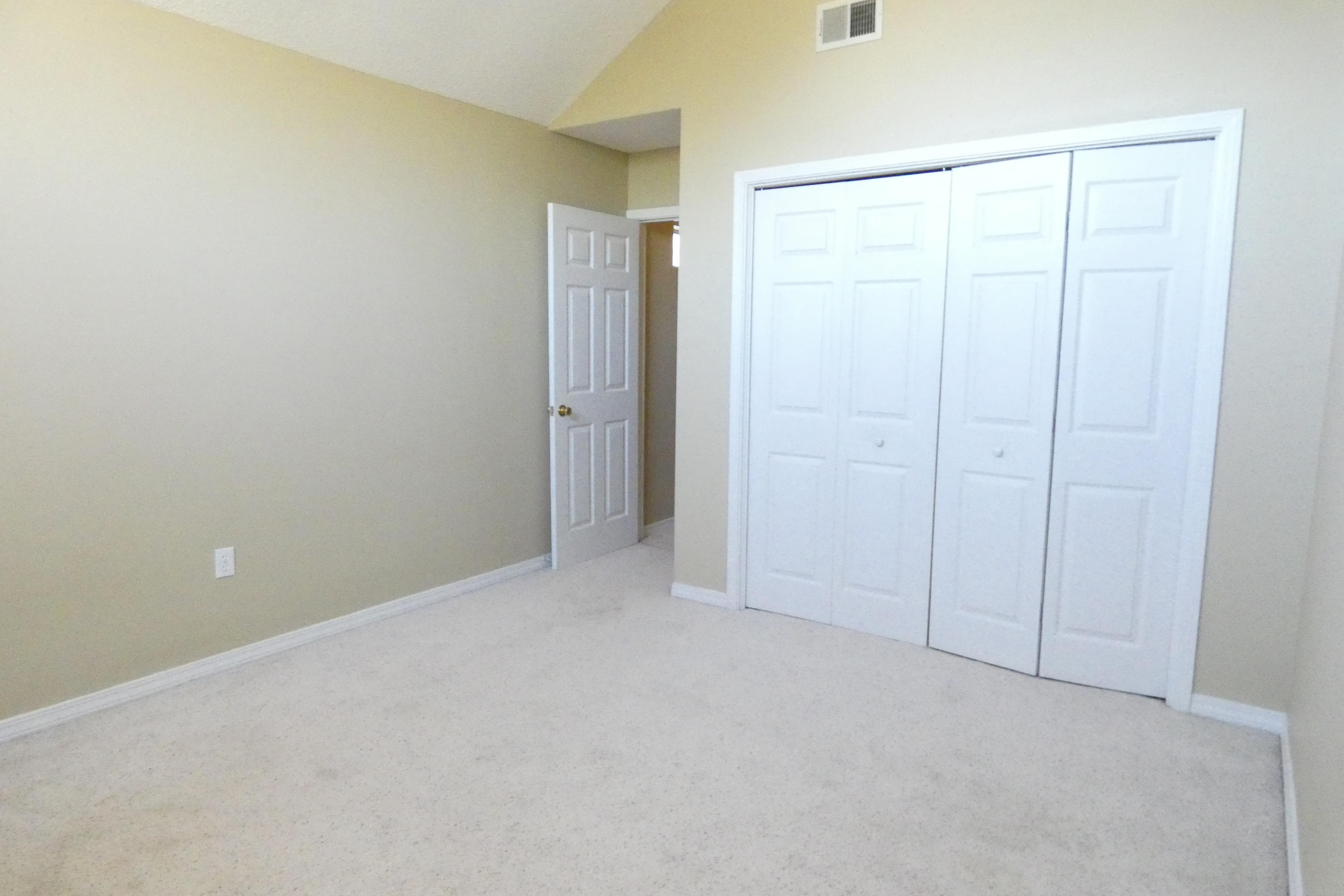 HIDDEN BAY VILLAGE - Residential