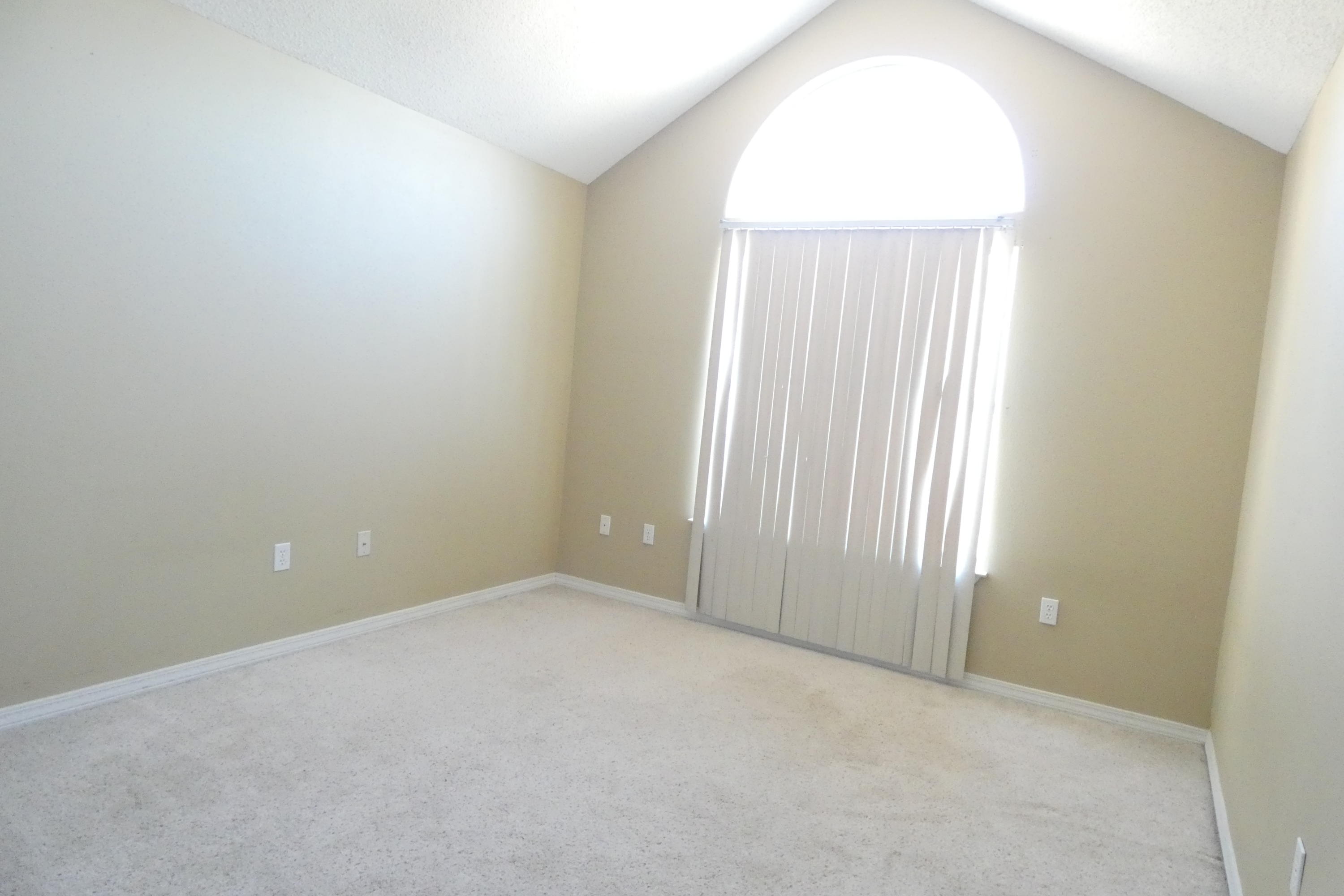 HIDDEN BAY VILLAGE - Residential