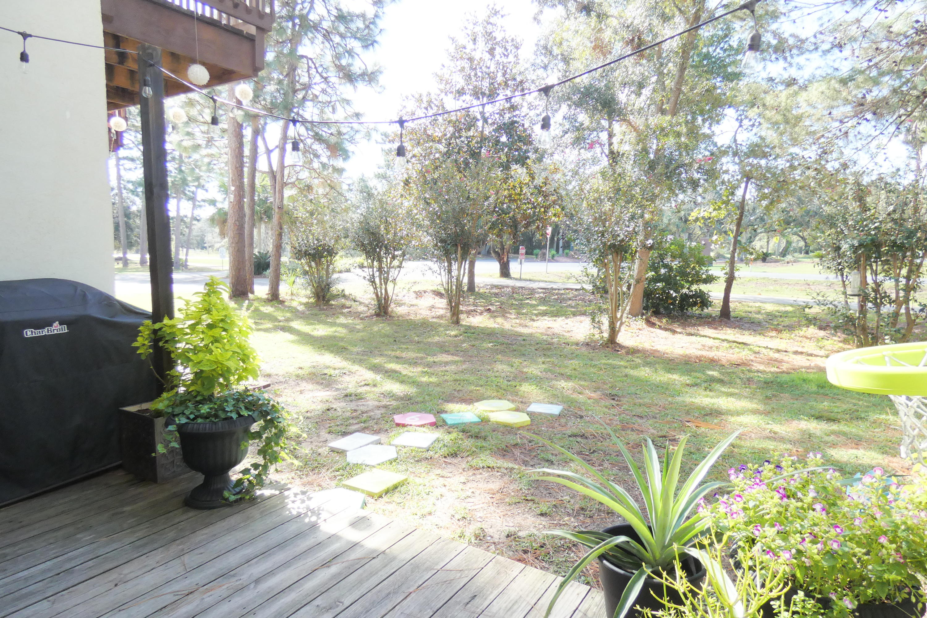 HIDDEN BAY VILLAGE - Residential