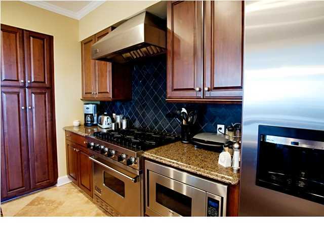 ONE WATER PLACE - Residential