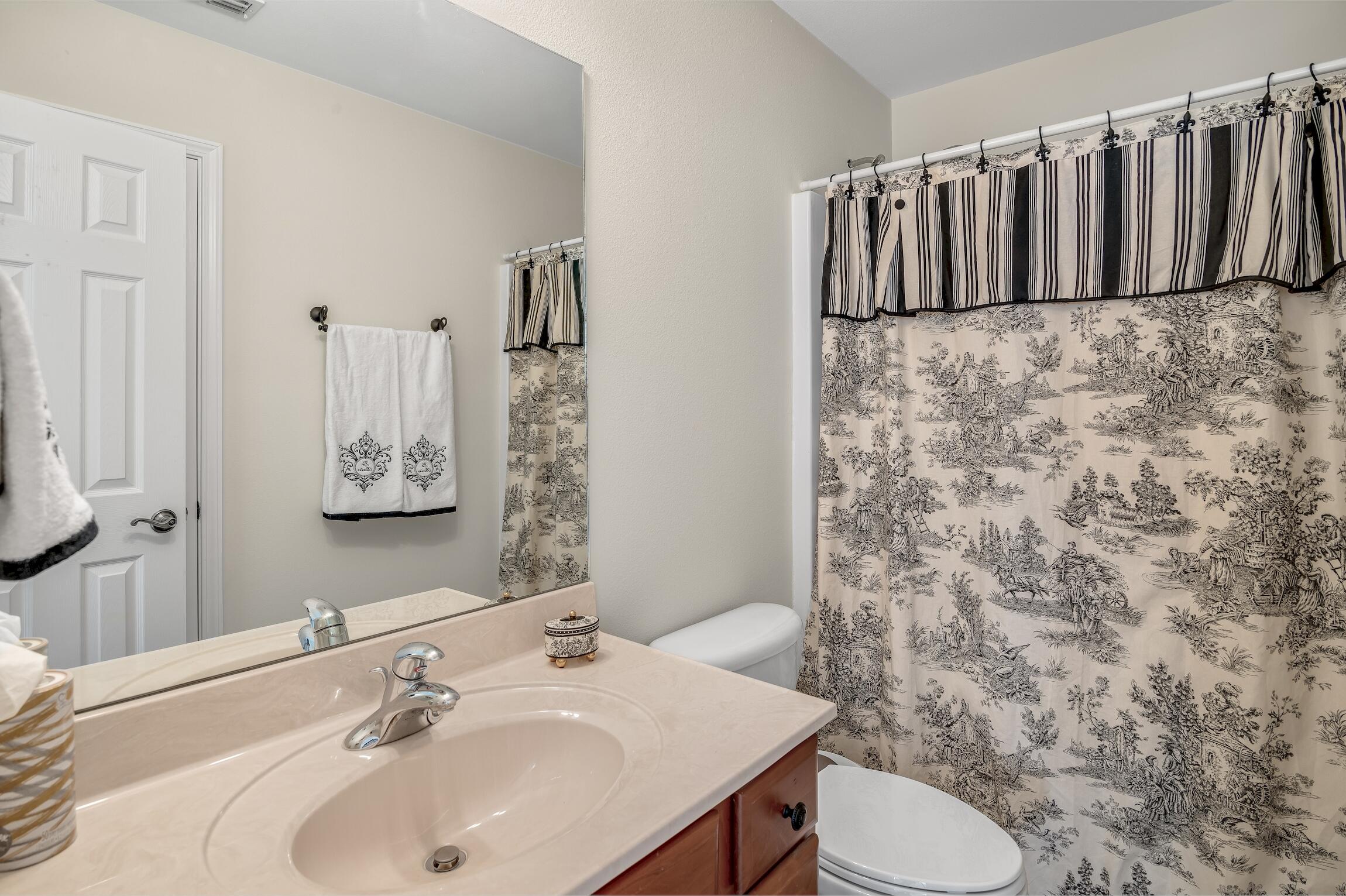 OLDE FLORIDA LAKES - Residential