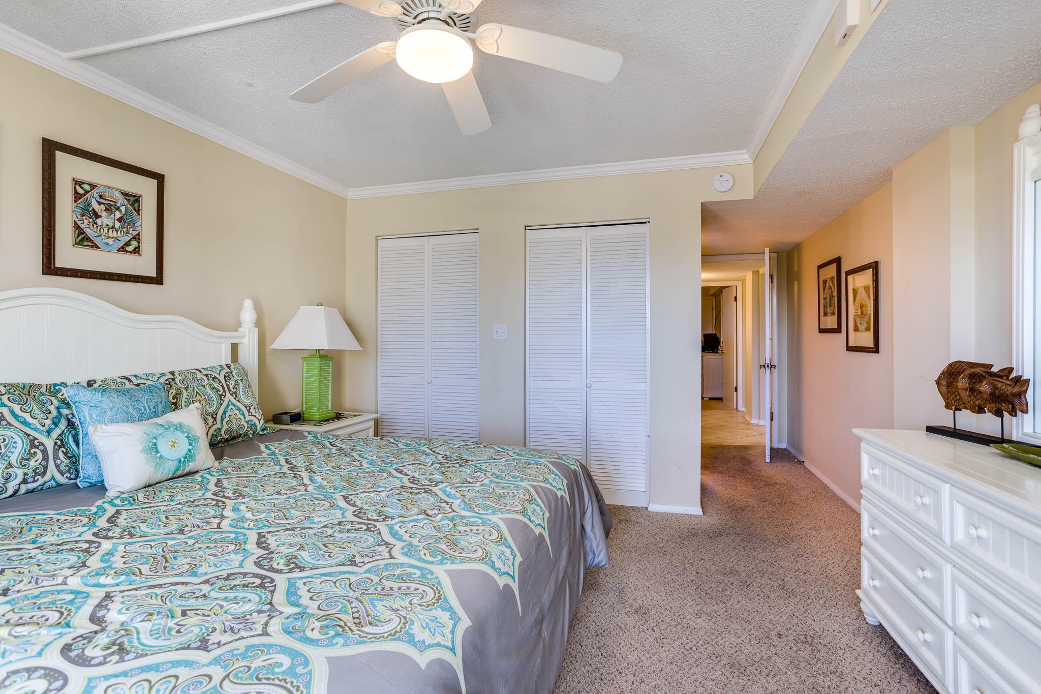 REGENCY TOWERS - Residential