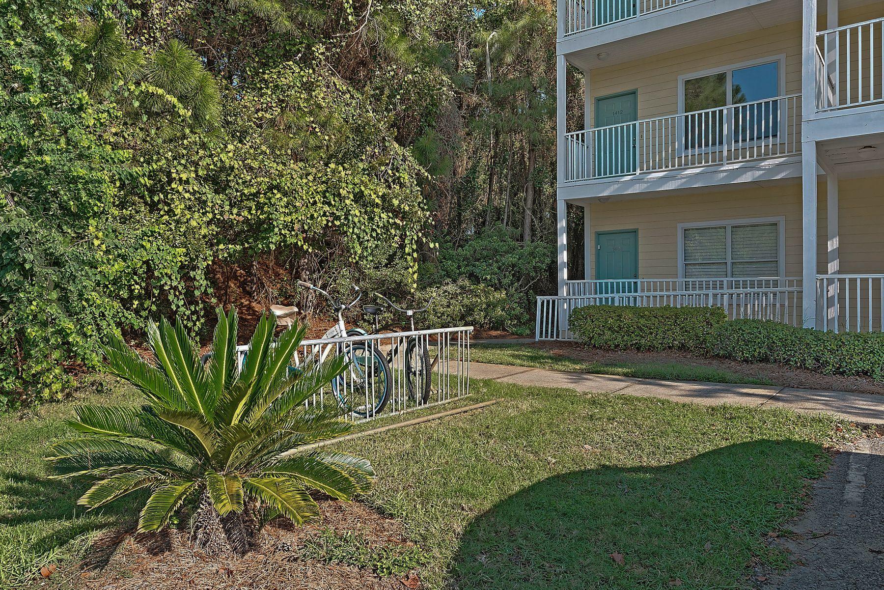 POINTE OF VIEW - Residential