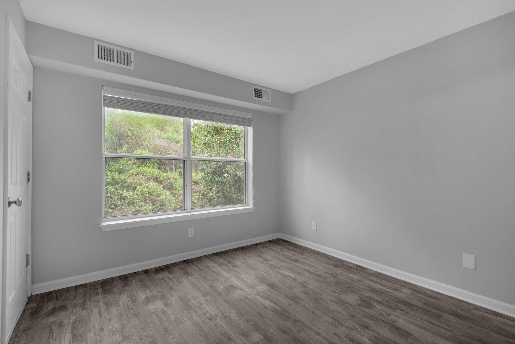 POINTE OF VIEW - Residential