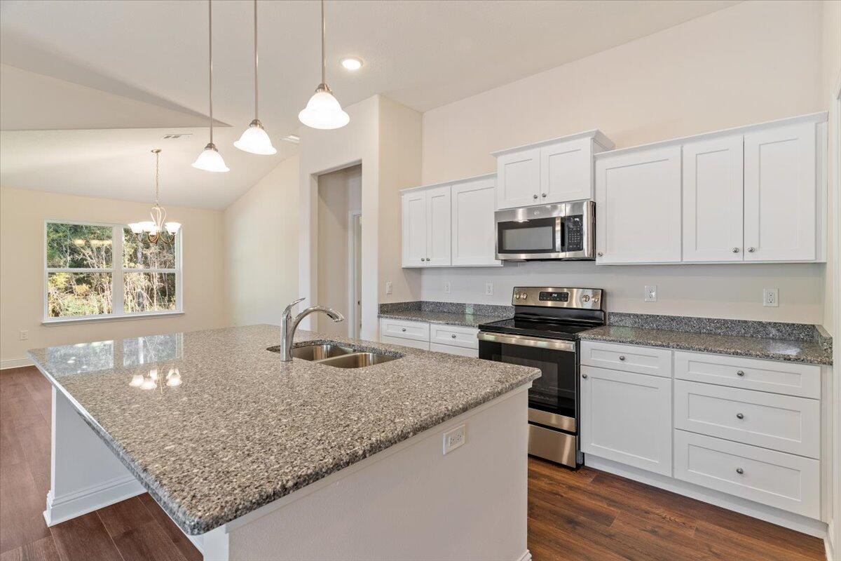 BROOKE ESTATES PHASE II - Residential