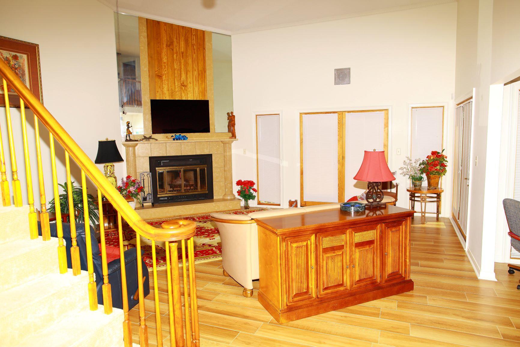 DONLABROOK GARDYNS - Residential