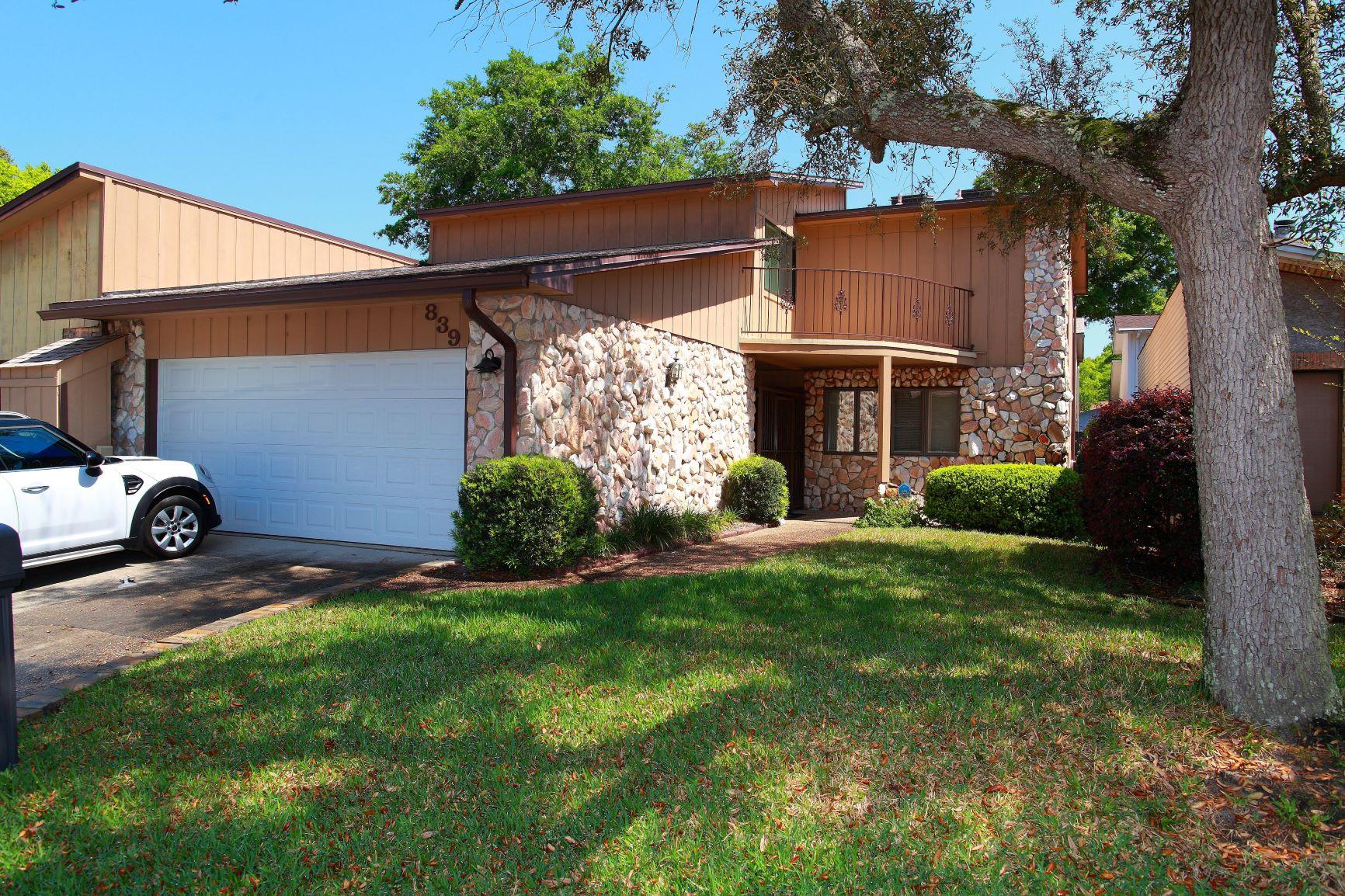 DONLABROOK GARDYNS - Residential