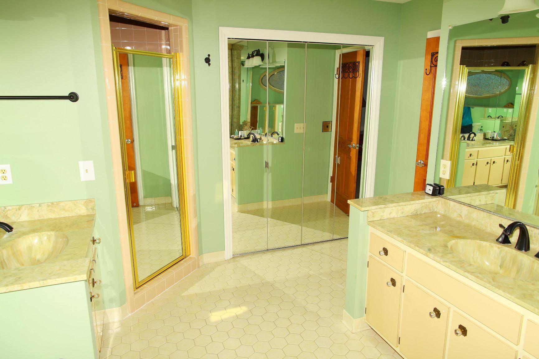 DONLABROOK GARDYNS - Residential