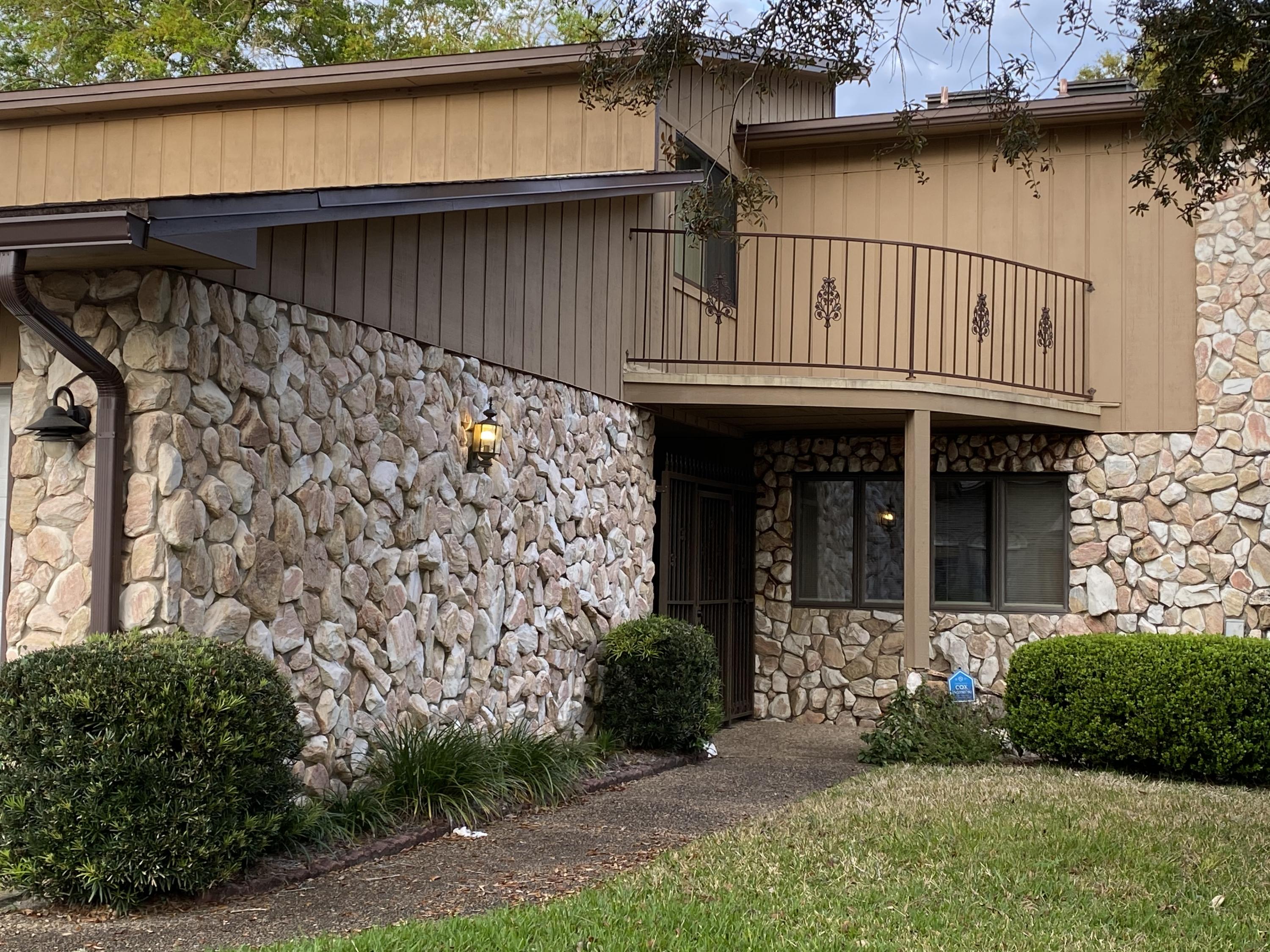 DONLABROOK GARDYNS - Residential