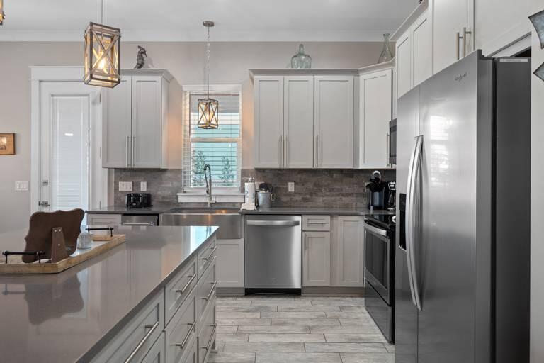 EMERALD WATERS VILLAGE - Residential