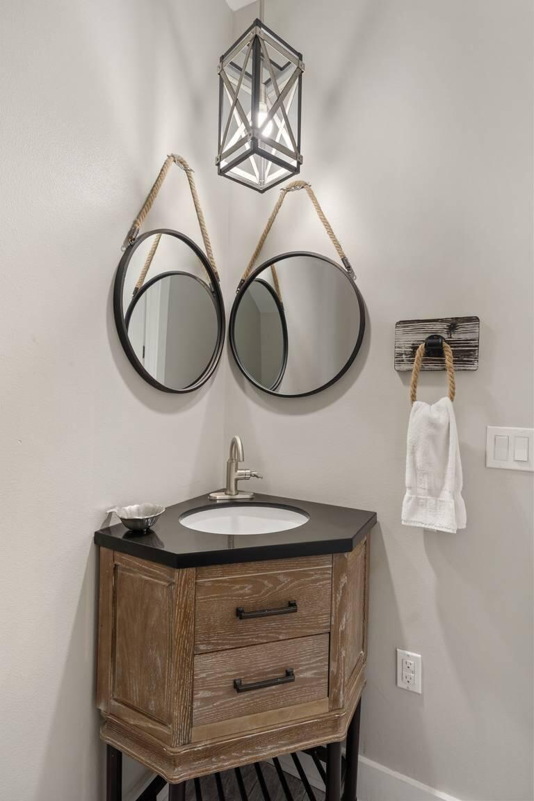 EMERALD WATERS VILLAGE - Residential