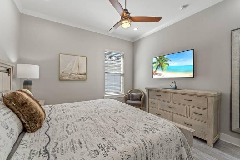 EMERALD WATERS VILLAGE - Residential