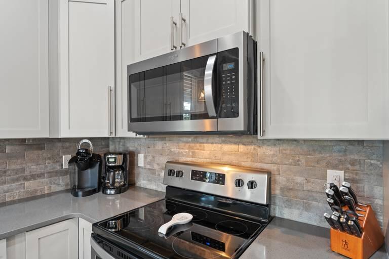 EMERALD WATERS VILLAGE - Residential