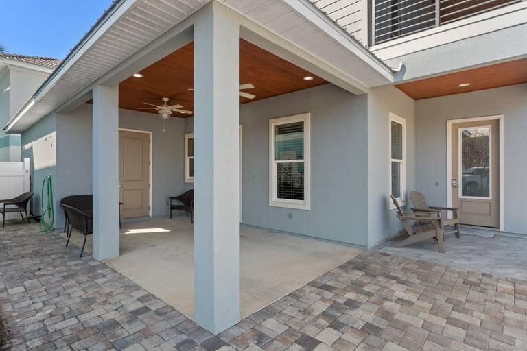 EMERALD WATERS VILLAGE - Residential