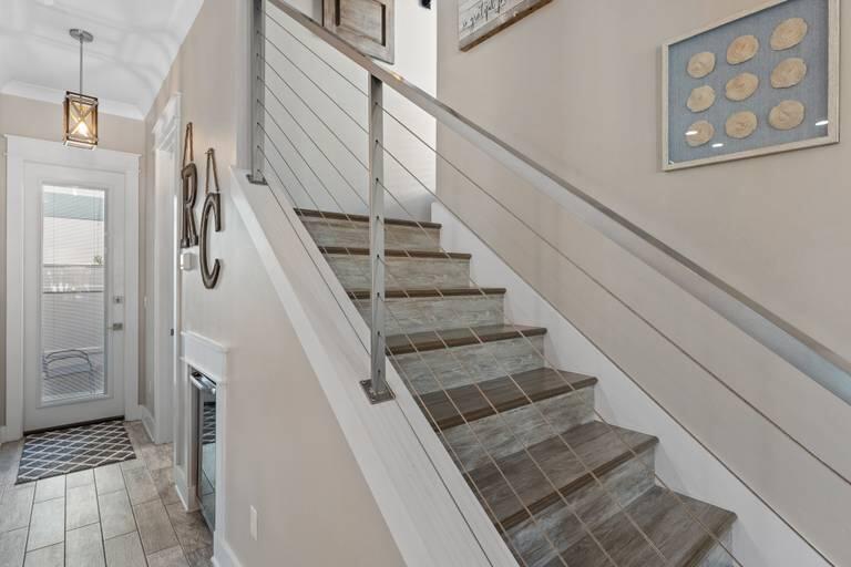 EMERALD WATERS VILLAGE - Residential