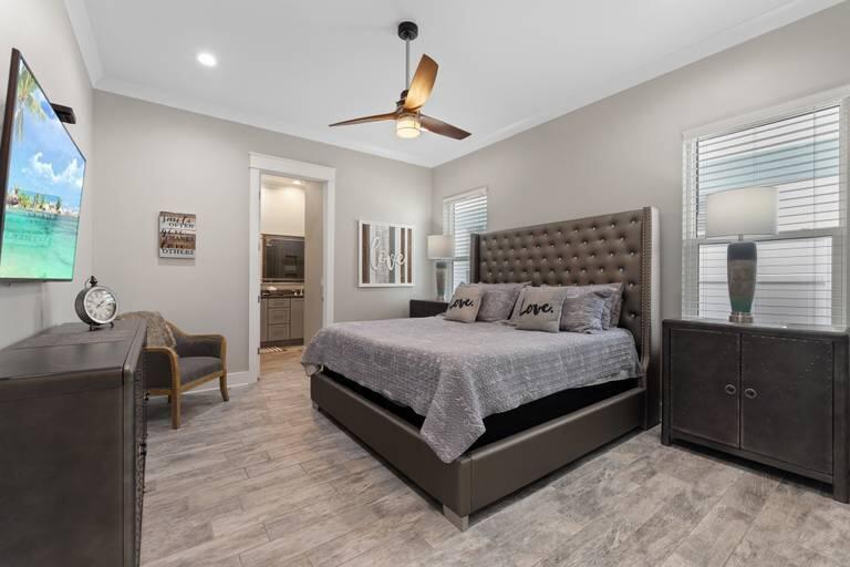 EMERALD WATERS VILLAGE - Residential