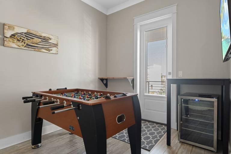 EMERALD WATERS VILLAGE - Residential