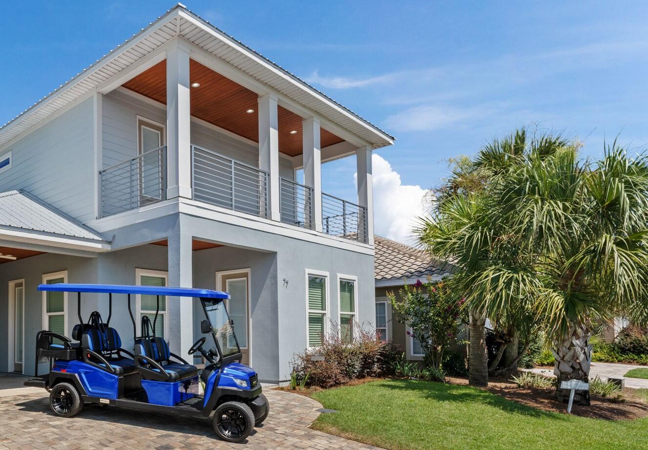 EMERALD WATERS VILLAGE - Residential