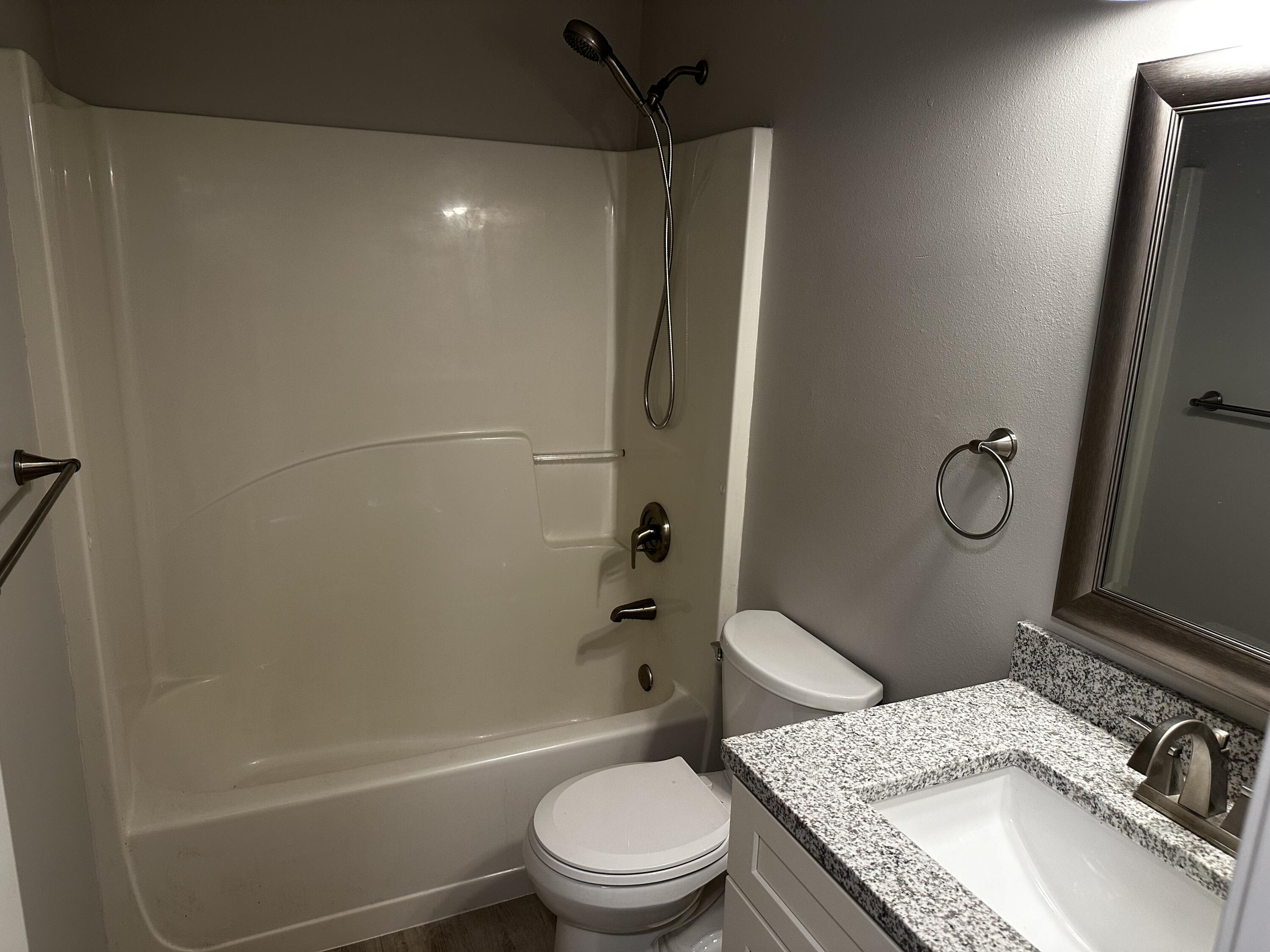 KINGS CROSSING PH 1 - Residential Lease