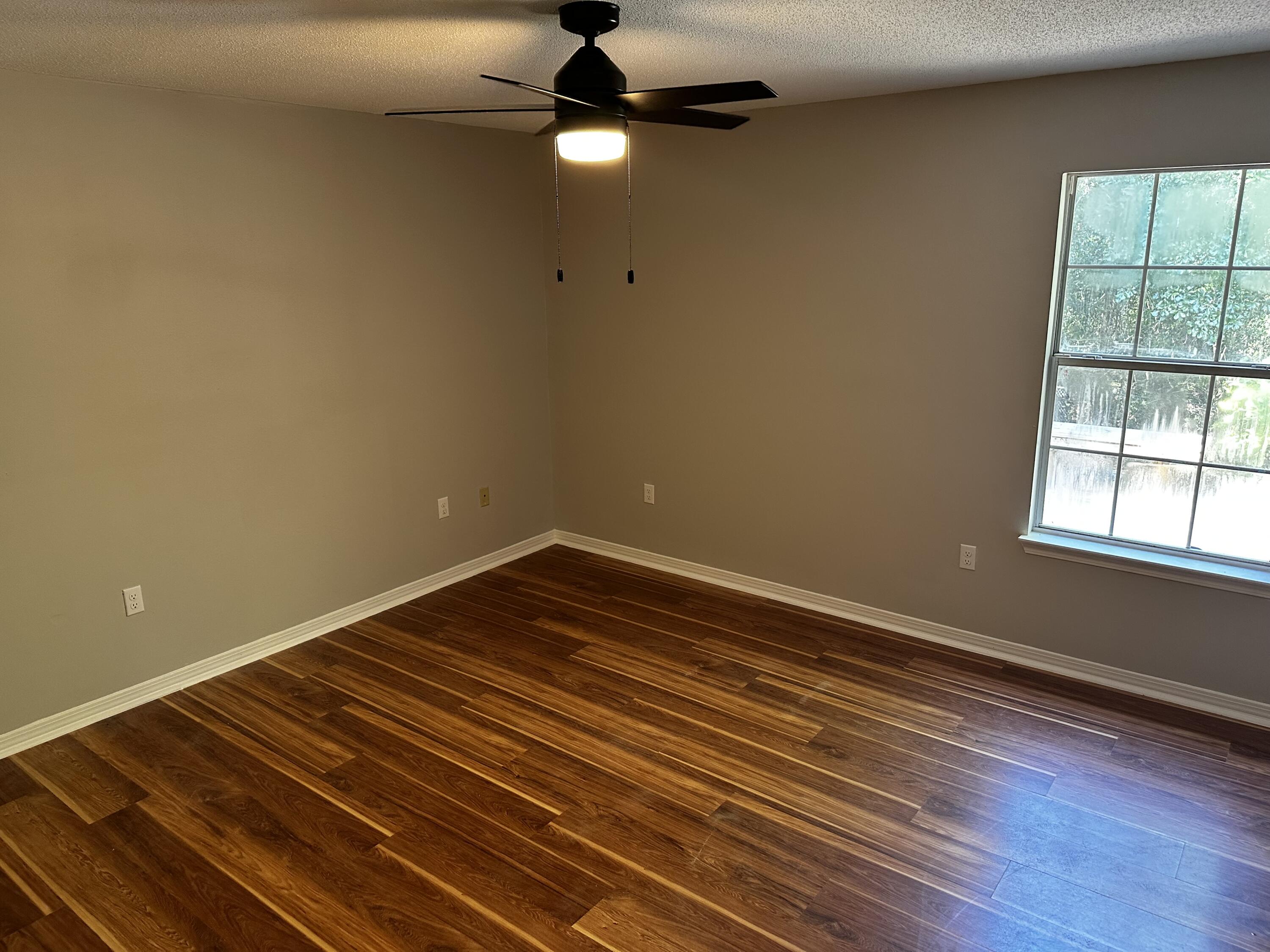 KINGS CROSSING PH 1 - Residential Lease