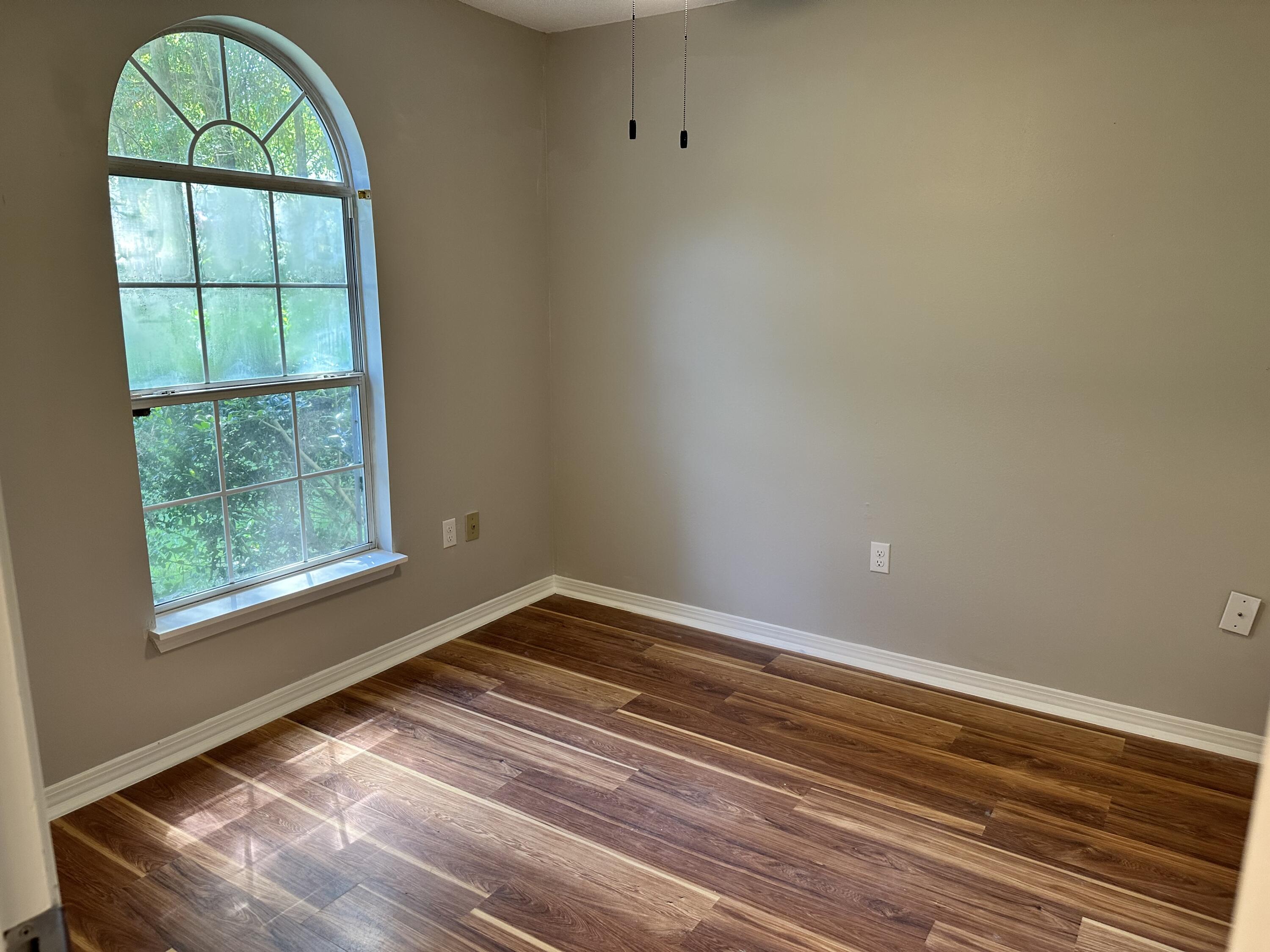 KINGS CROSSING PH 1 - Residential Lease