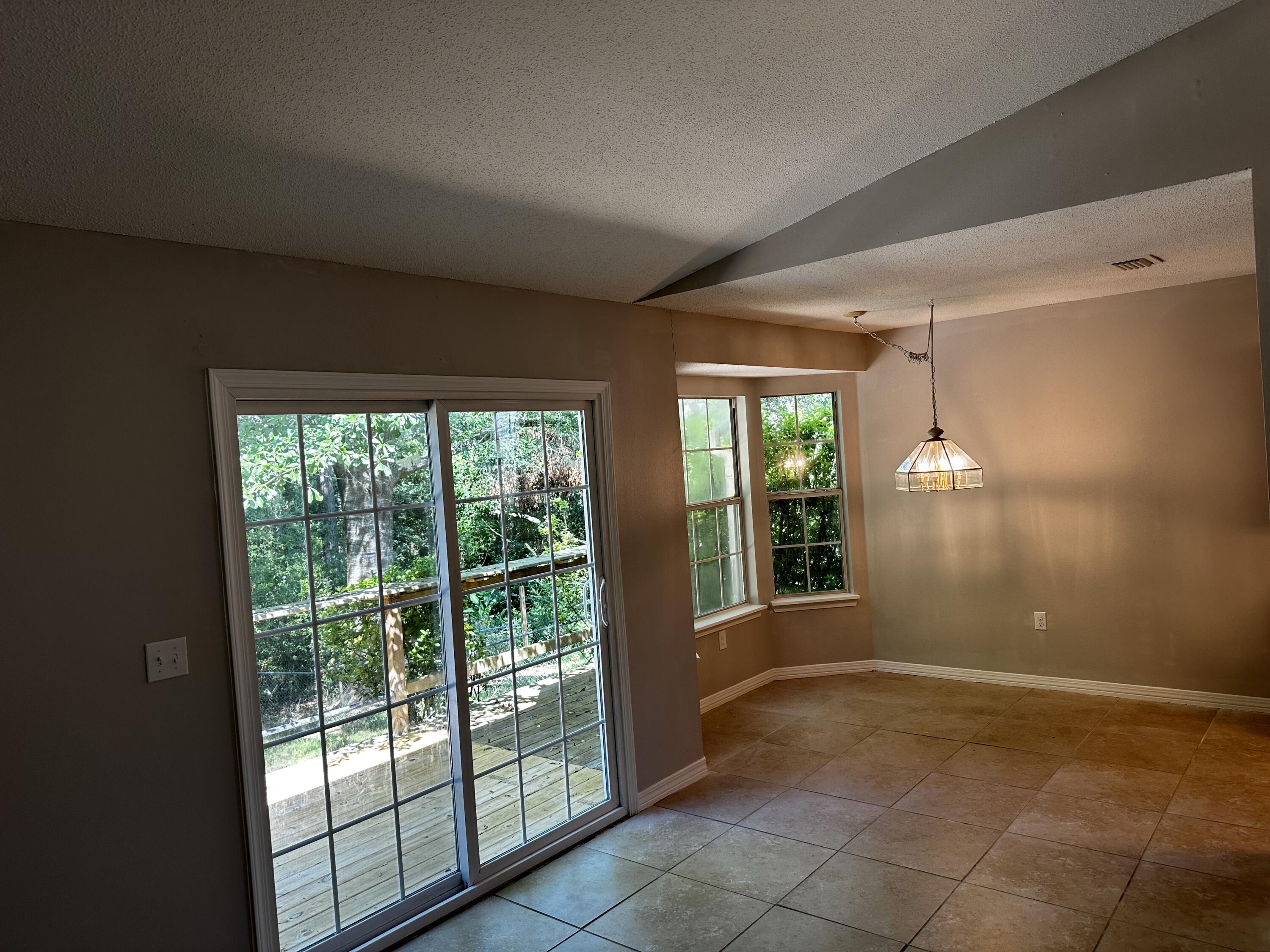 KINGS CROSSING PH 1 - Residential Lease