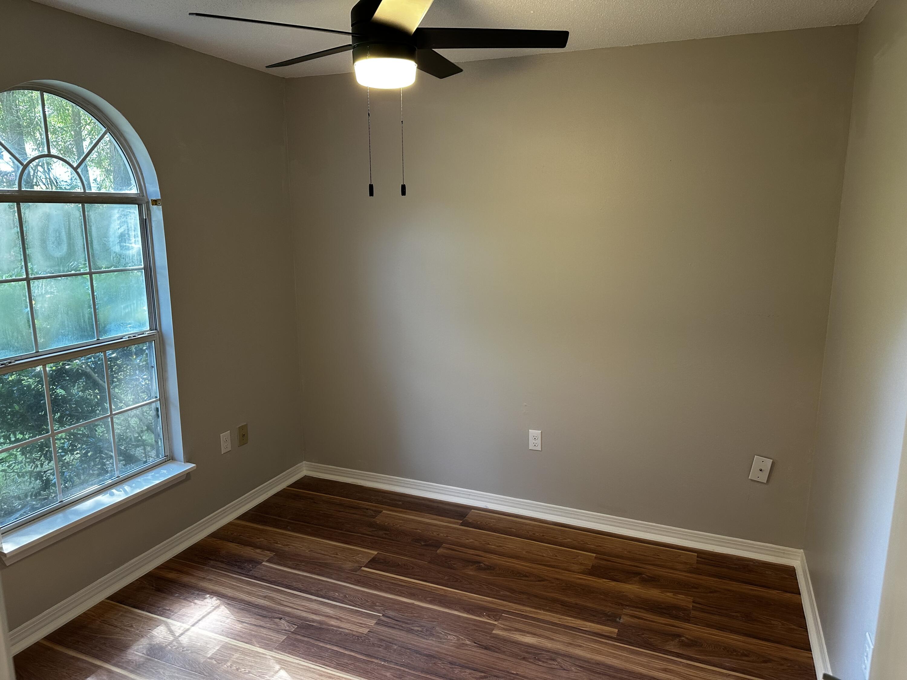 KINGS CROSSING PH 1 - Residential Lease
